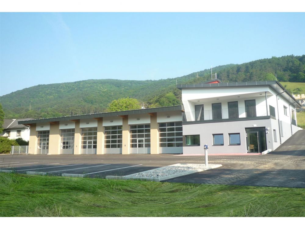 feuerwehr- und vereinshaus wopfing